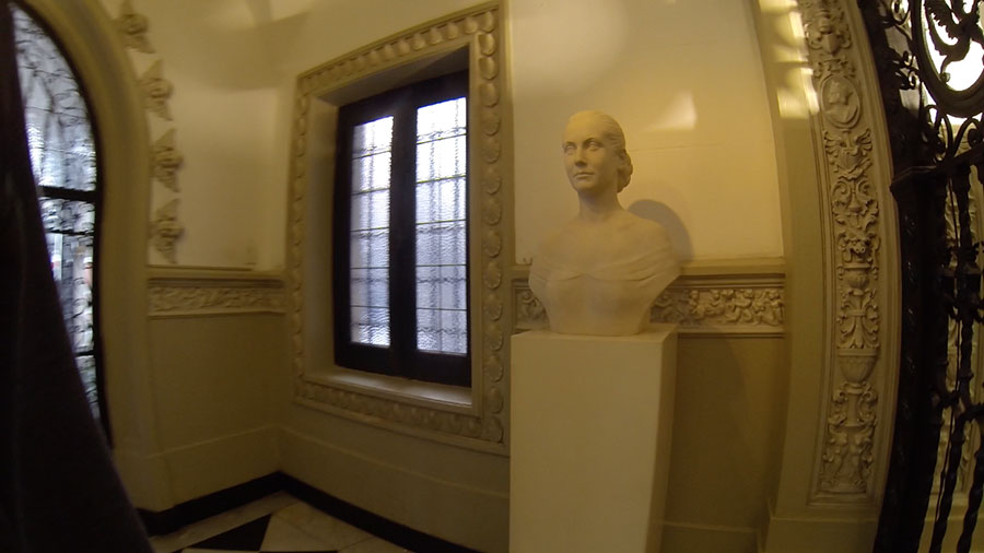 evita-bust-museum