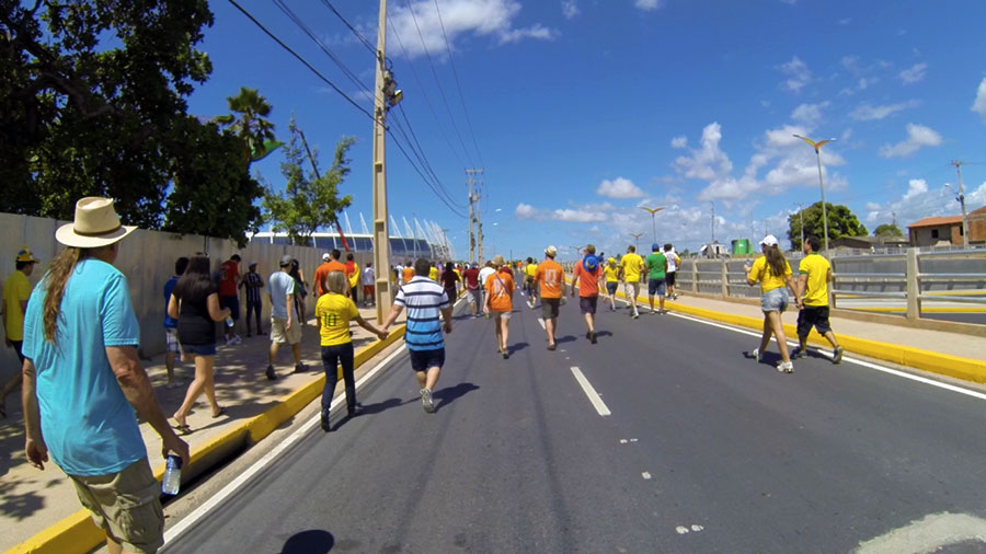 walking-to-the-game2